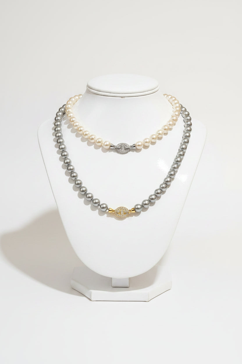 Piaoyan Horseshoe-Clasp Pearl Necklace
