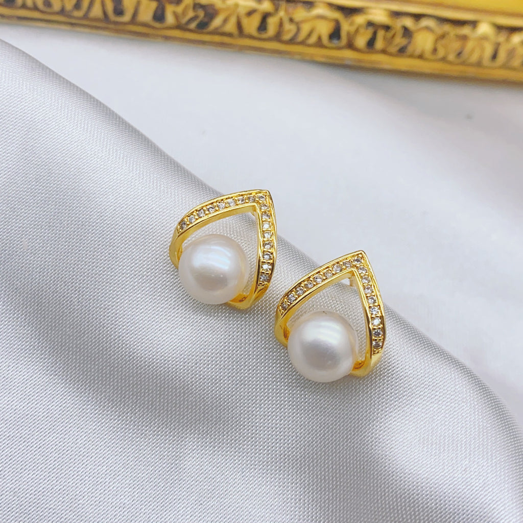 Shishang 18K Gold Freshwater Pearl Stud Earrings