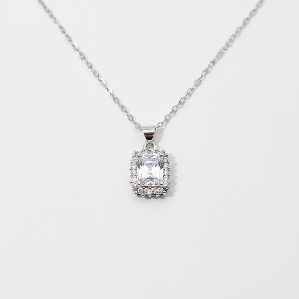 Silver necklace 
