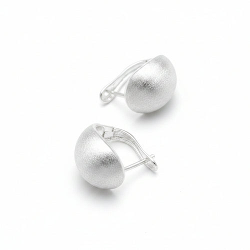 Silver textured earrings