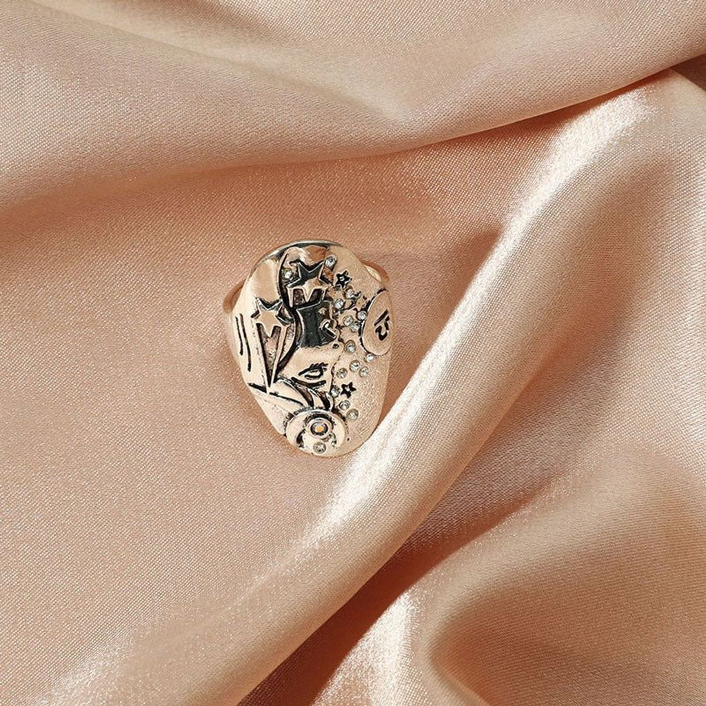Alloy Joint Ring European And American Style With An Oval Portrait Design