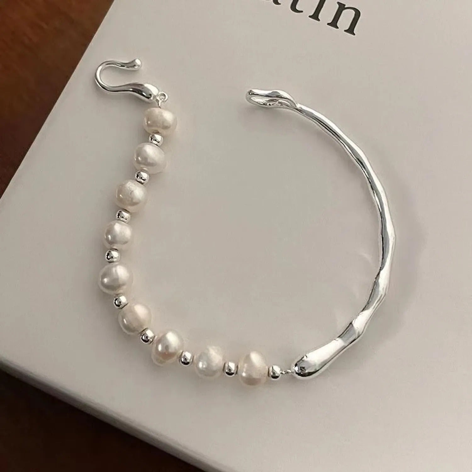 Baroque Irregular Pearl Mixed Bracelet — Niche Elegant