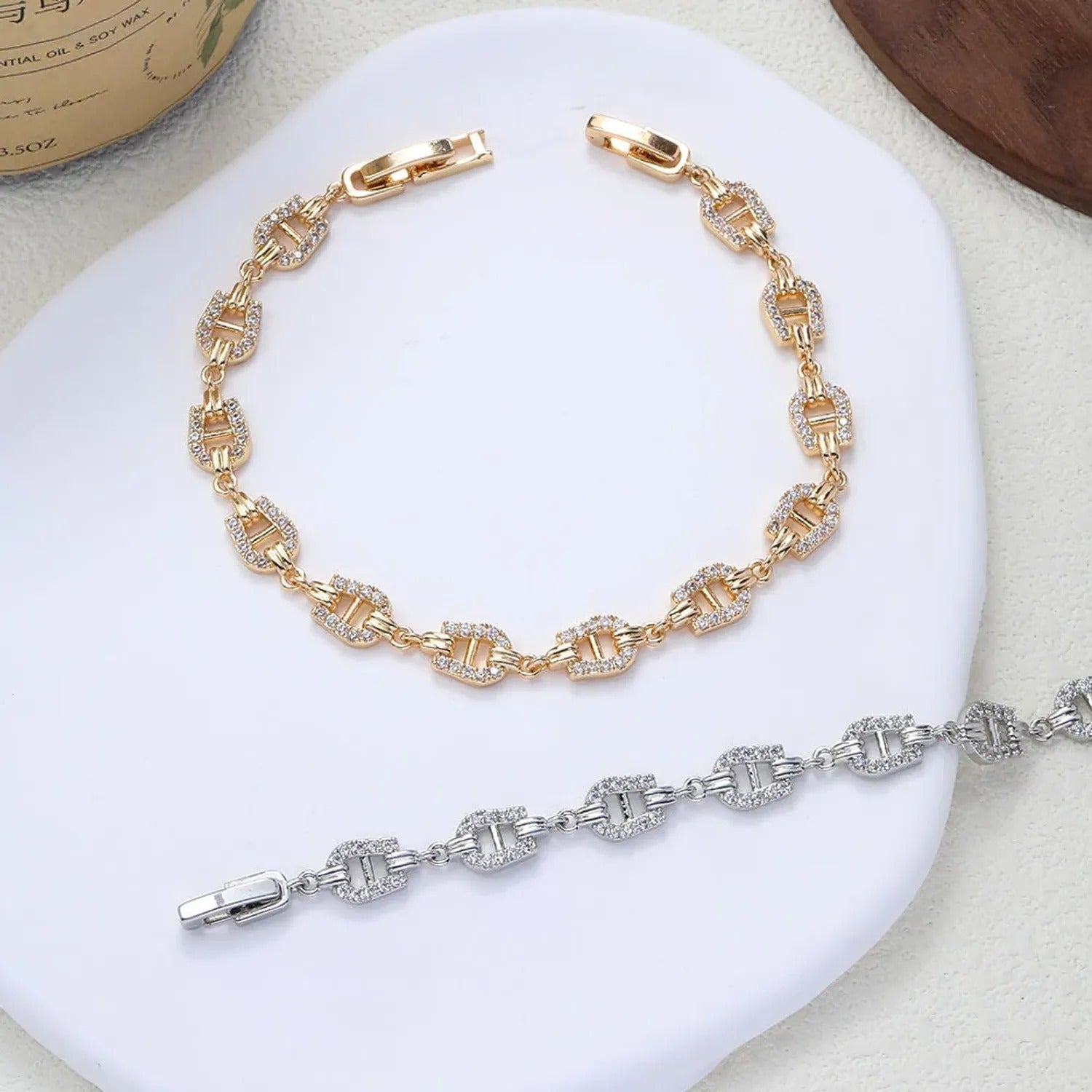 Dejin Horseshoe Link Zirconia Bracelet