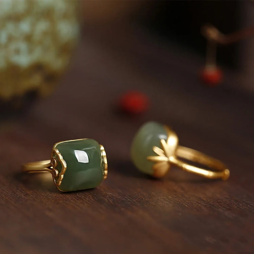 Emerald Green Chalcedony Adjustable Ring — Vintage Niche