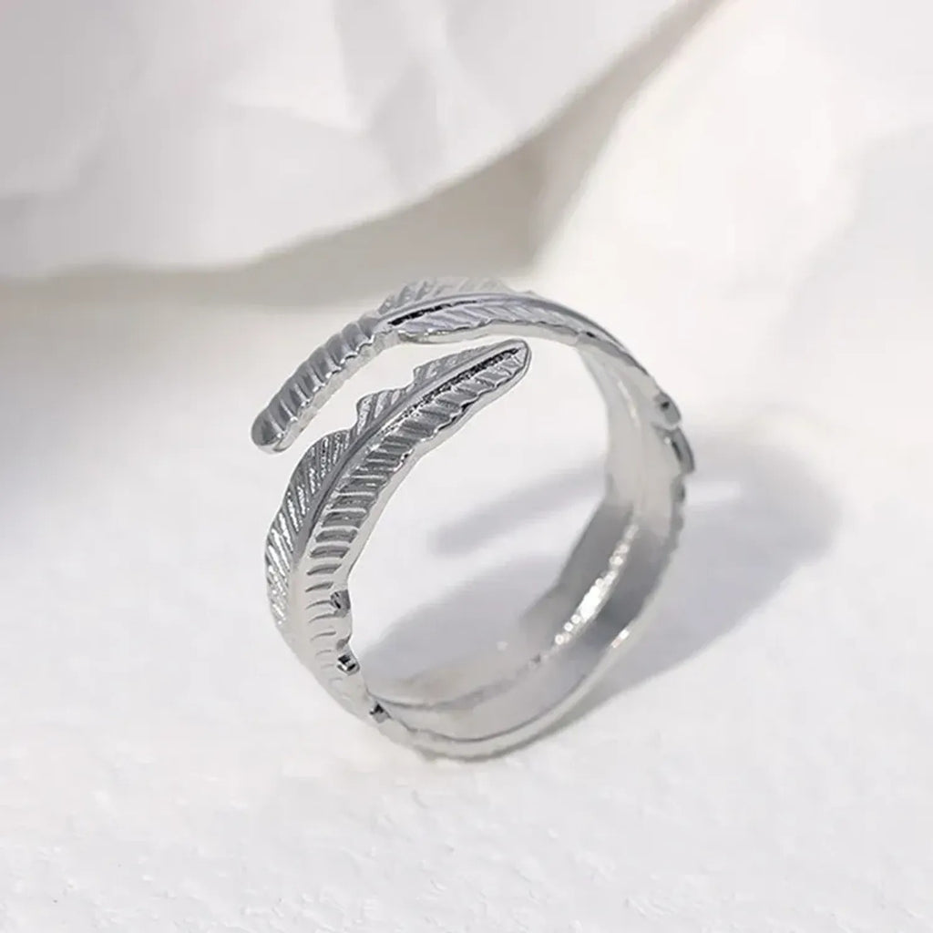 European And American Cross-Border Titanium Steel Ring For Women Leaf Heart Shape Niche Simple Non-Fading Open Stainless Steel Ring Wholesale