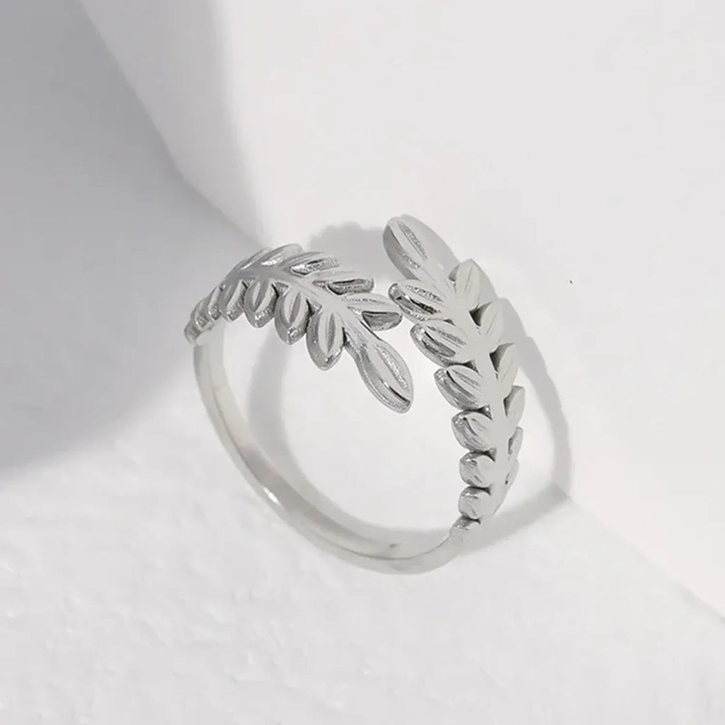 European And American Cross-Border Titanium Steel Ring For Women Leaf Heart Shape Niche Simple Non-Fading Open Stainless Steel Ring Wholesale