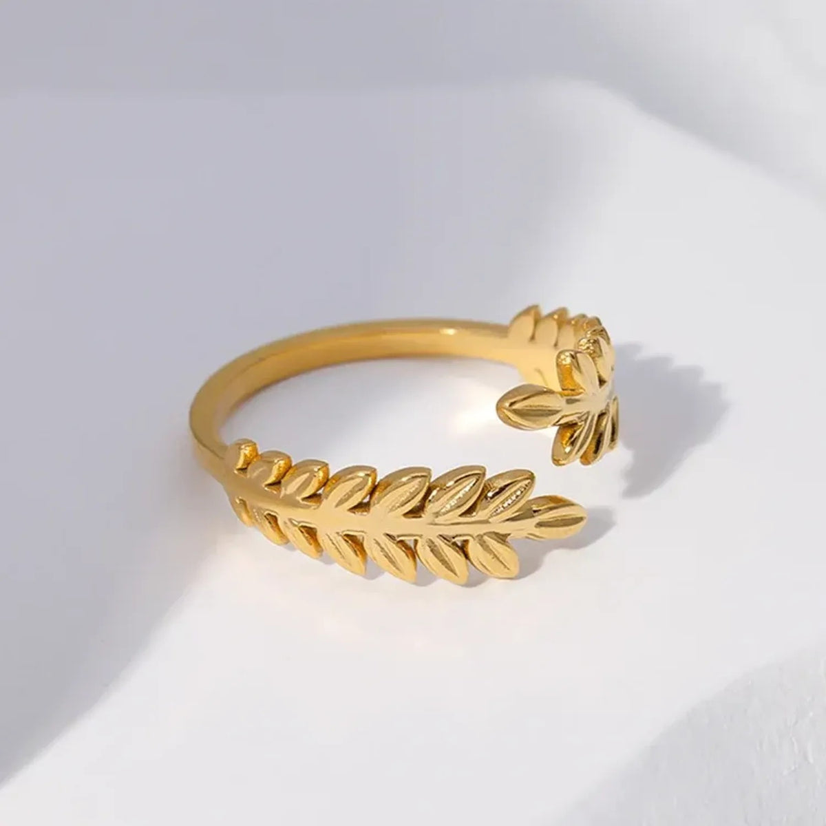 European And American Cross-Border Titanium Steel Ring For Women Leaf Heart Shape Niche Simple Non-Fading Open Stainless Steel Ring Wholesale