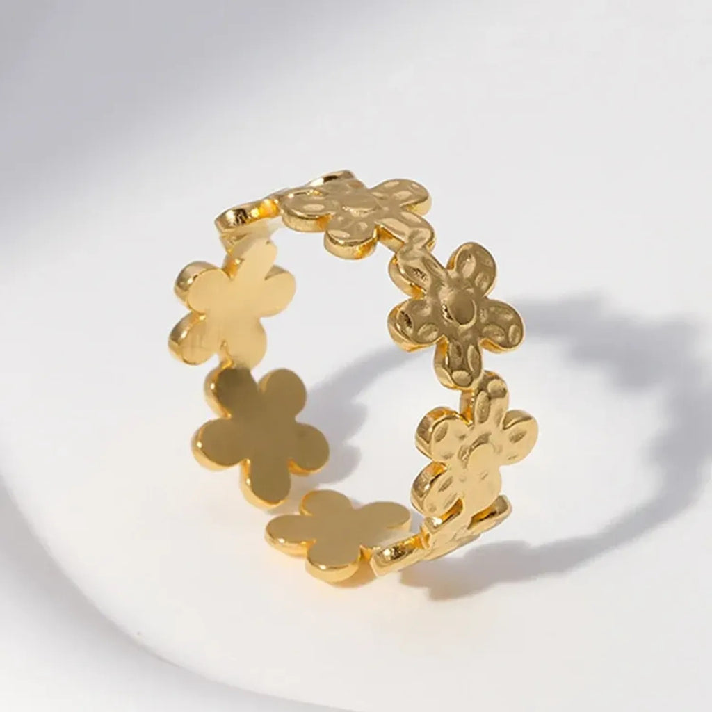 European And American Cross-Border Titanium Steel Ring For Women Leaf Heart Shape Niche Simple Non-Fading Open Stainless Steel Ring Wholesale
