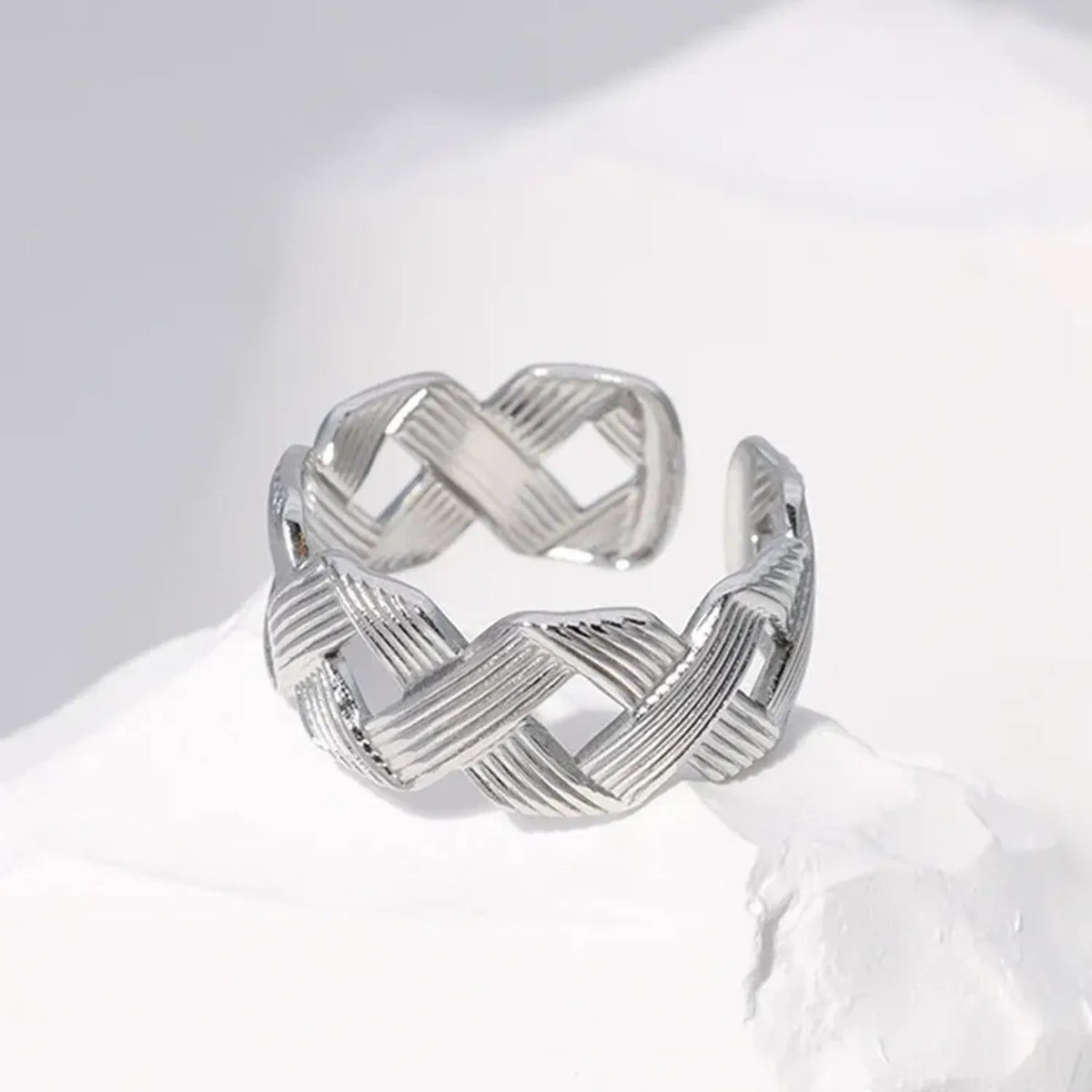 European And American Cross-Border Titanium Steel Ring For Women Leaf Heart Shape Niche Simple Non-Fading Open Stainless Steel Ring Wholesale