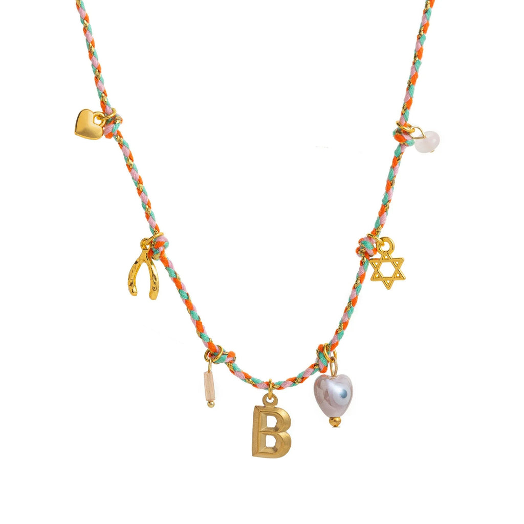 Fashionable 18K Gold Letter Necklace