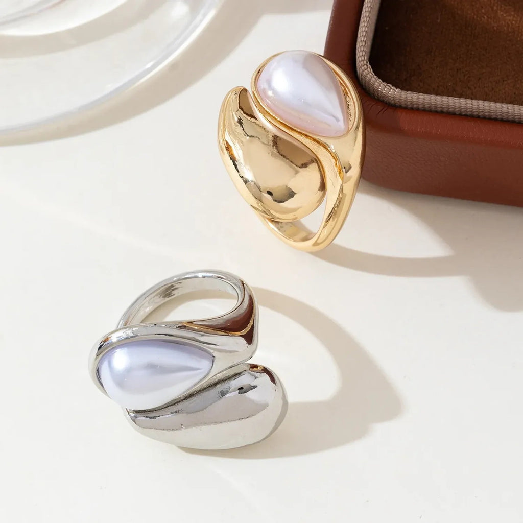 Faux Baroque Pearl Open Ring — Light Luxury