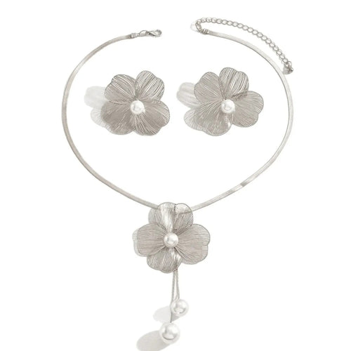 Flower Pearl Necklace & Earrings Set