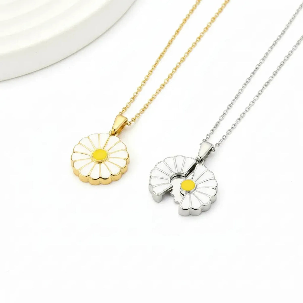 French Daisy Open Pendant Gold Necklace - Plated Brass Collarbone Chain