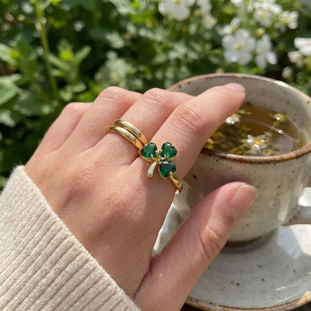 Gold Emerald Clover Fingertip Accent Ring for Women - Electroplated Copper — lifestyle