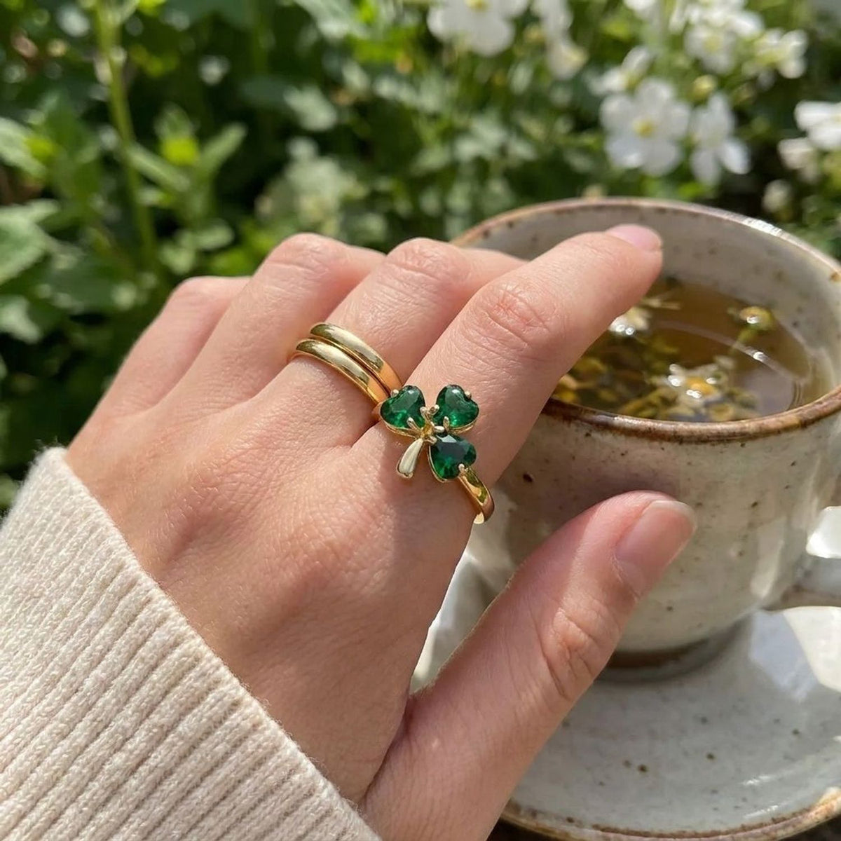 Gold Emerald Clover Fingertip Accent Ring for Women - Electroplated Copper — lifestyle