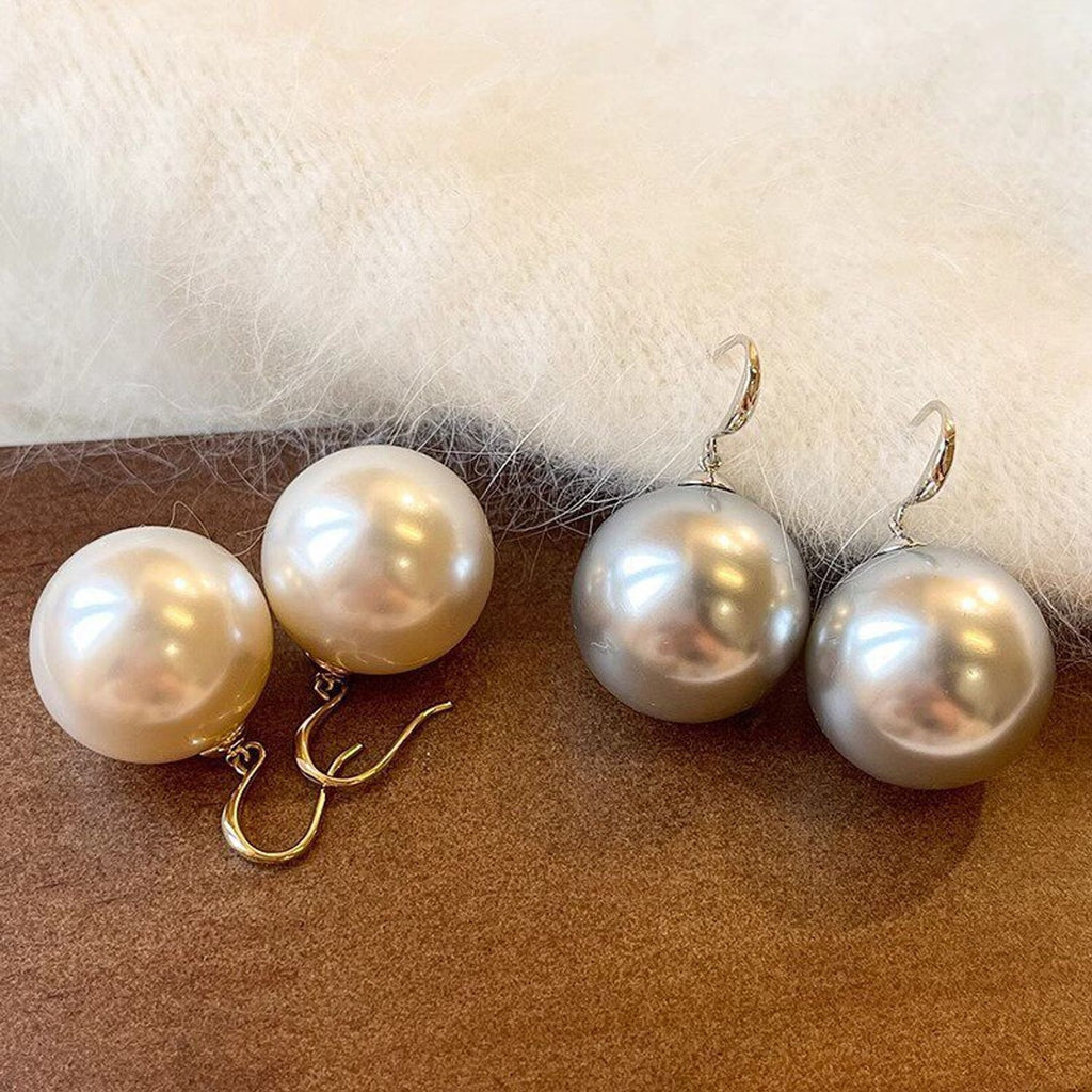 HANKOU Oversized Pearl Drop Earrings