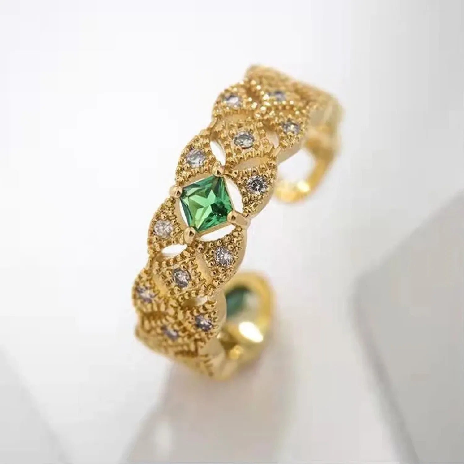Lace Emerald Diamond-Inlaid Adjustable Open Ring
