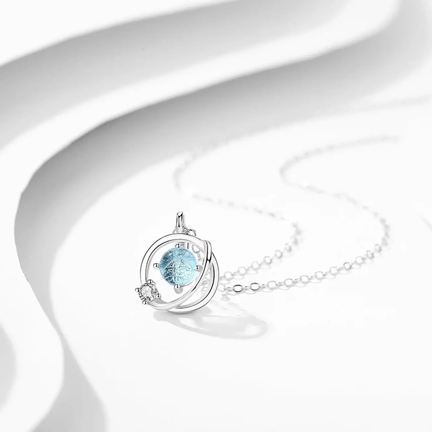 Lihexing S925 Silver Dreamy Planet Necklace