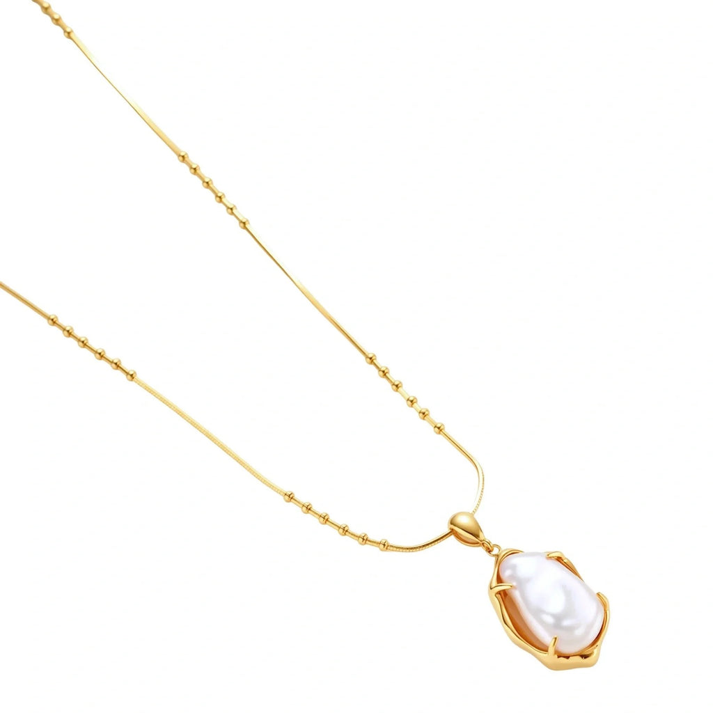 Linda's Look — Baroque Pearl Pendant Necklace by Linda's Look