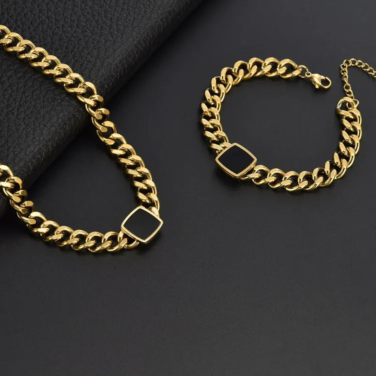 Black Shell Square Link Titanium Steel Gold Chain & Gold Necklace Set