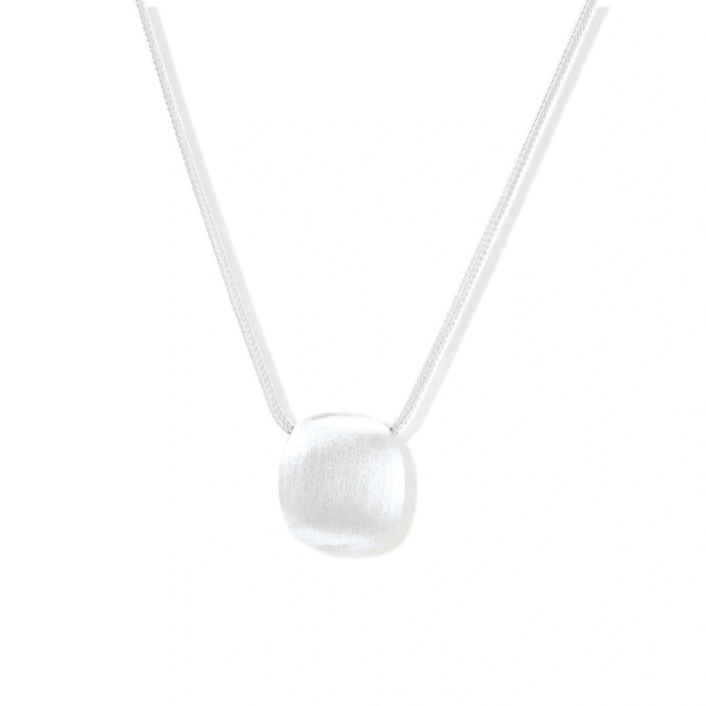 Linda's Look — Brushed Silver Disc Necklace by Linda's Look