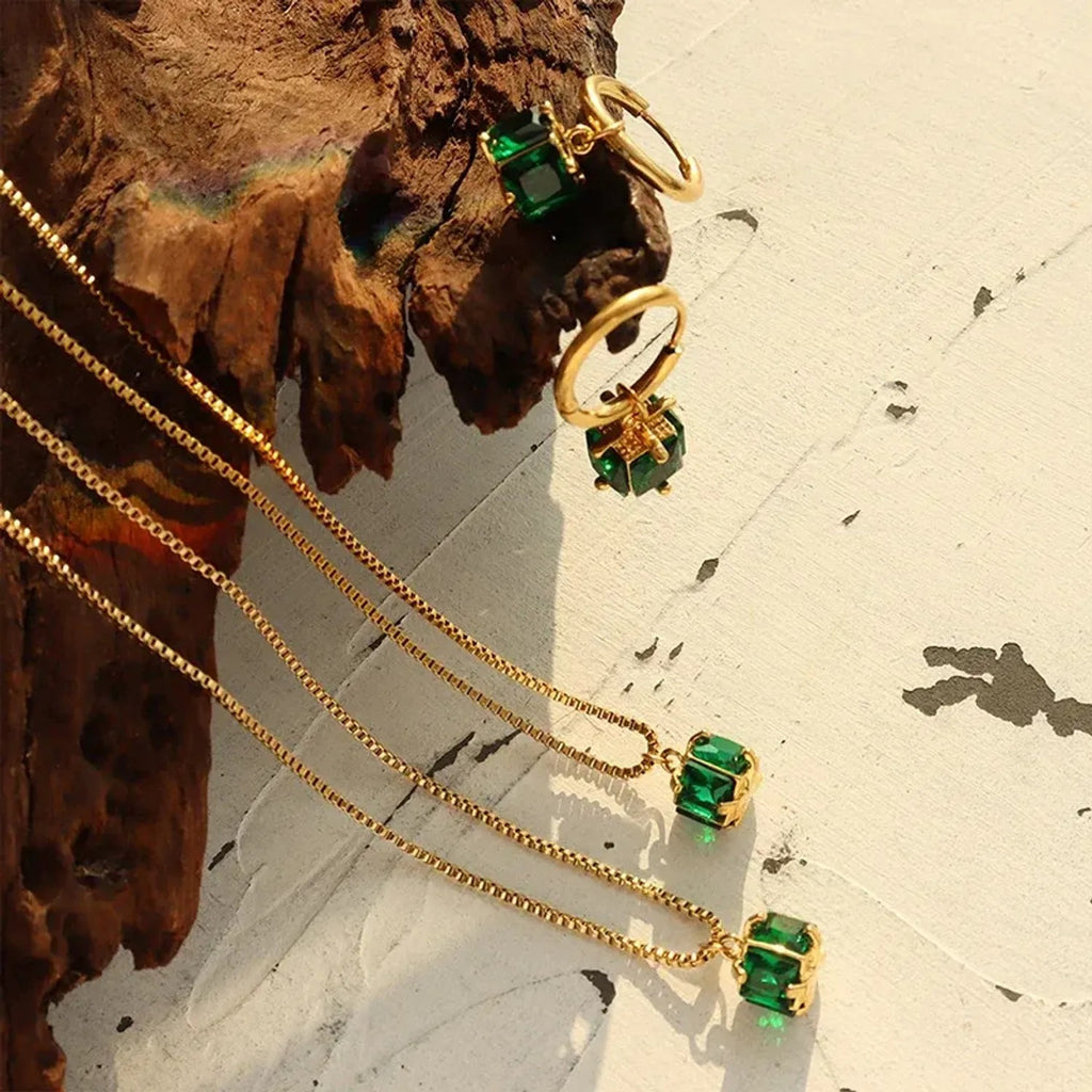 Linda's Look Emerald Green Zirconia Set - Titanium Steel Necklace and Drop Earrings