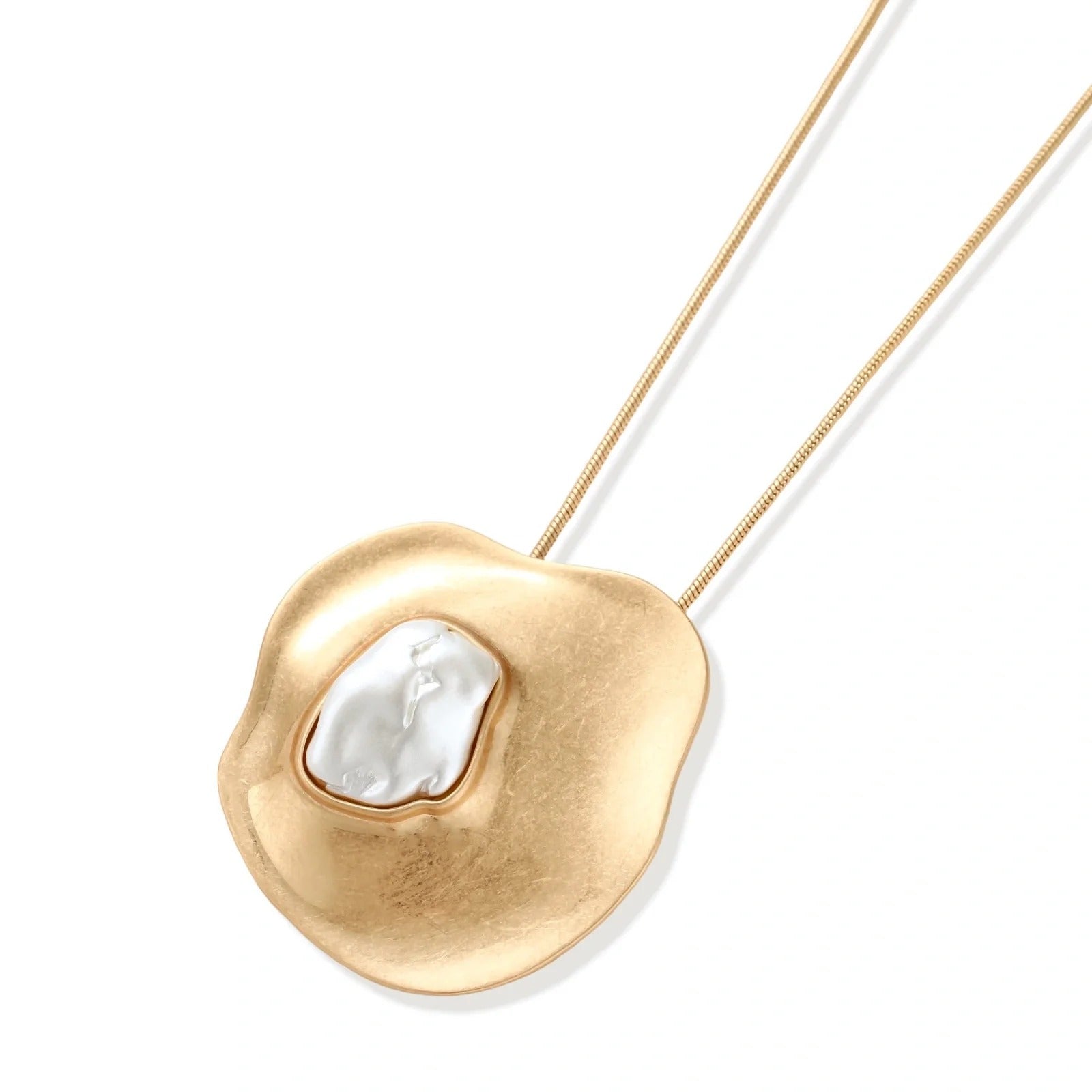 Linda's Look — Golden Flow Necklace by Linda's Look