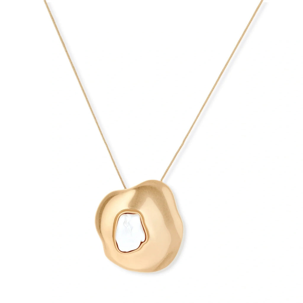 Linda's Look — Golden Flow Necklace by Linda's Look
