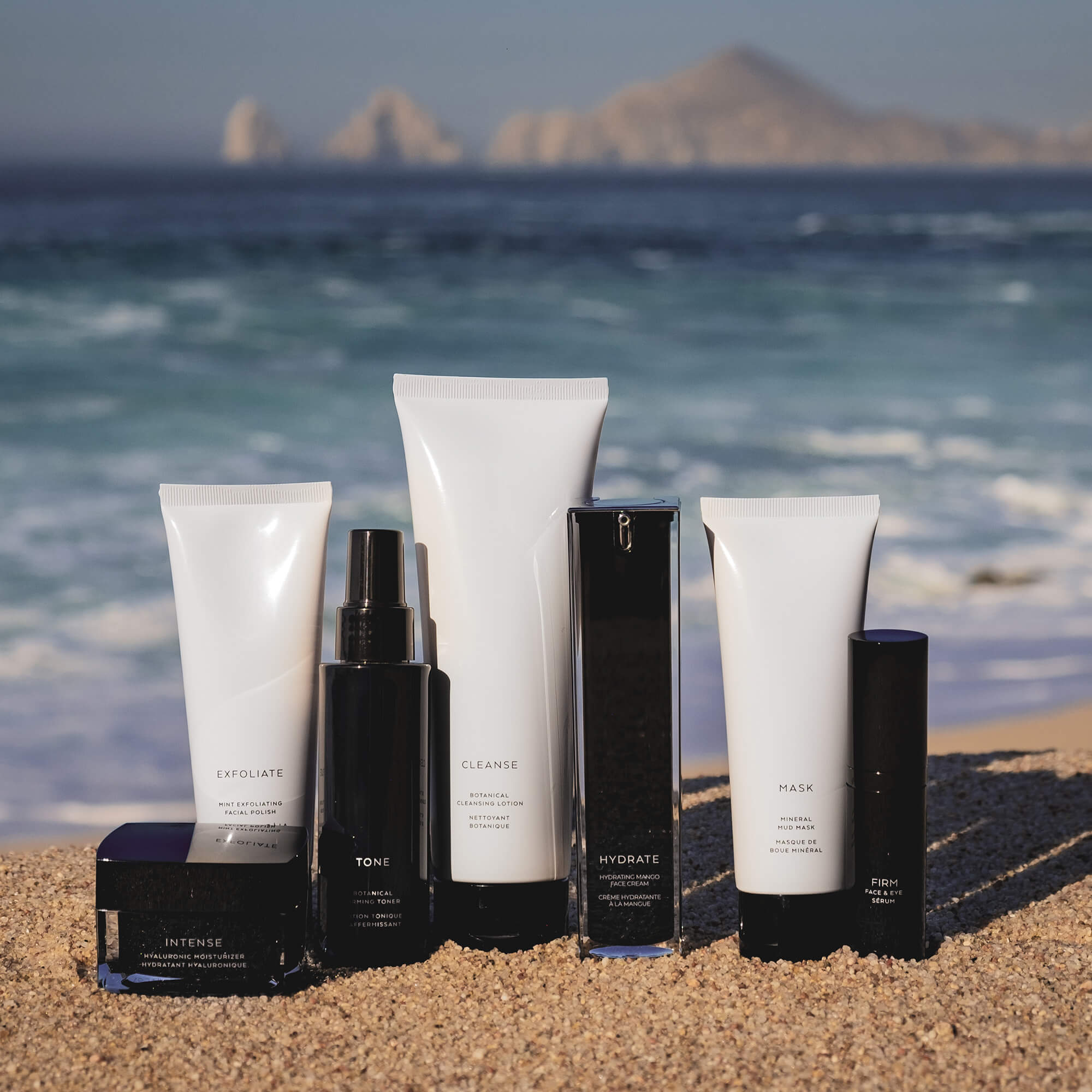 Linda's Look Hyaluronic Moisturizer, lifestyle shot of the skincare collection with the face cream and serums