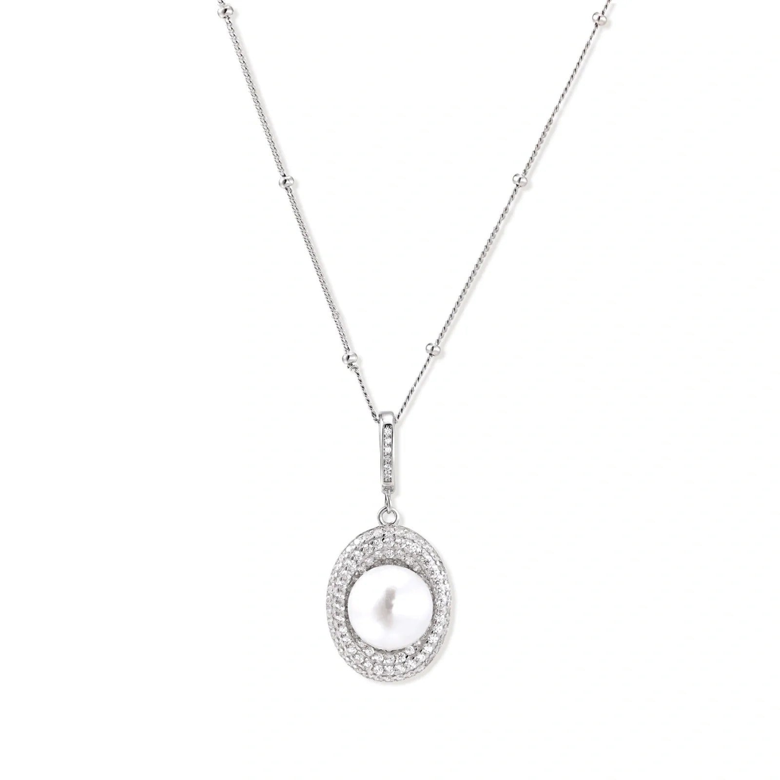 Linda's Look — Pearl Halo Necklace by Linda's Look