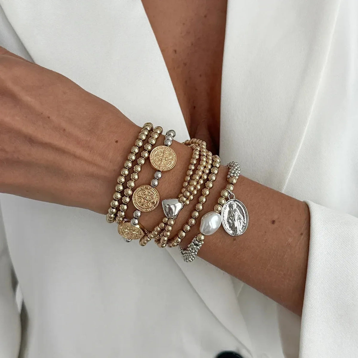 Linda's Look Sweetheart Bead and Tassel Bracelet - Heart Charm Drop in Gold or White Gold Tone