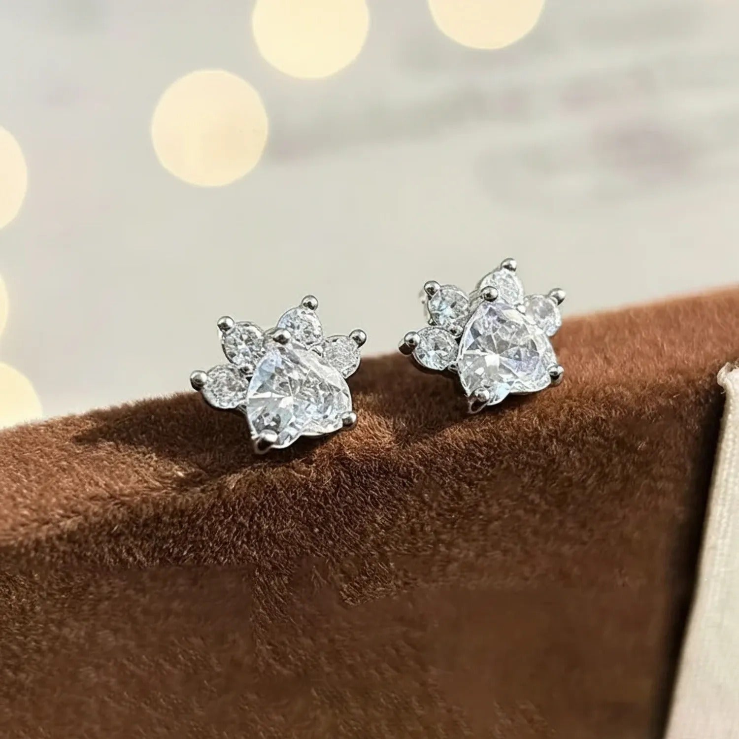 Medical Titanium Steel Diamond Cat-Claw Stud Earrings