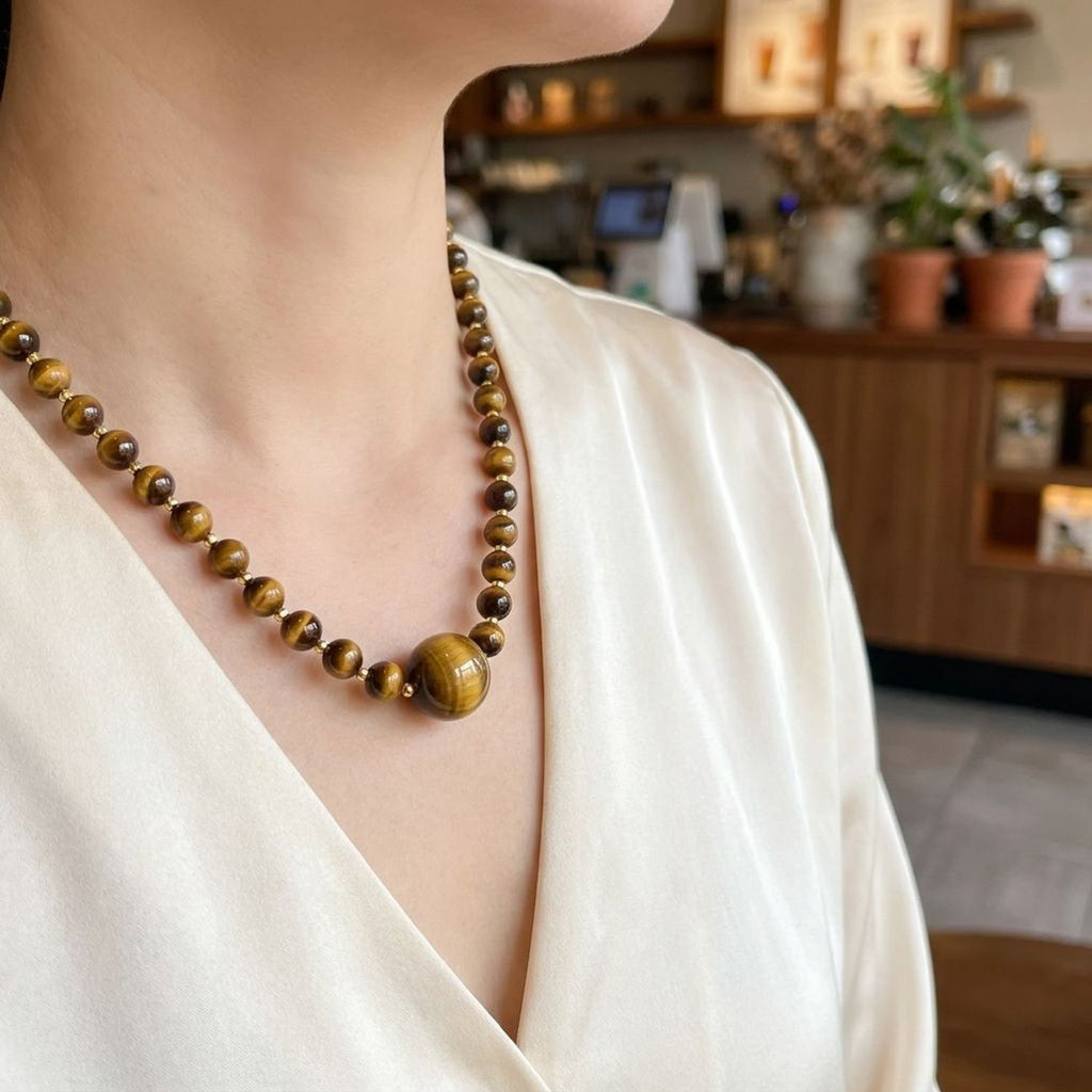 Natural Yellow Tiger's Eye Bead Pendant Necklaces for Women - Gemstone Jewelry Collarbone Chain — lifestyle