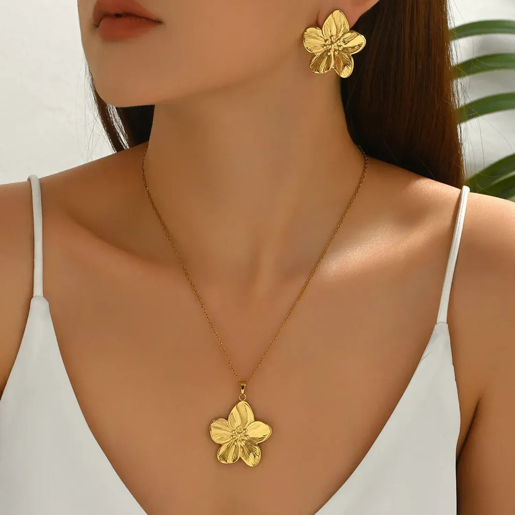 New Arrival Cross-border European American Women Jewelry Set, Geometric Electroplated Metal Floral Design Matching Flower Earrings & Necklace, Versatile Daily Neck Ear Ornaments