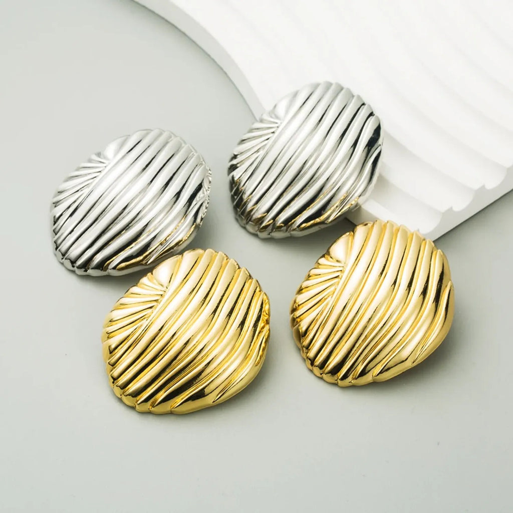 Retro Vintage Court-Style Alloy Drop Earrings