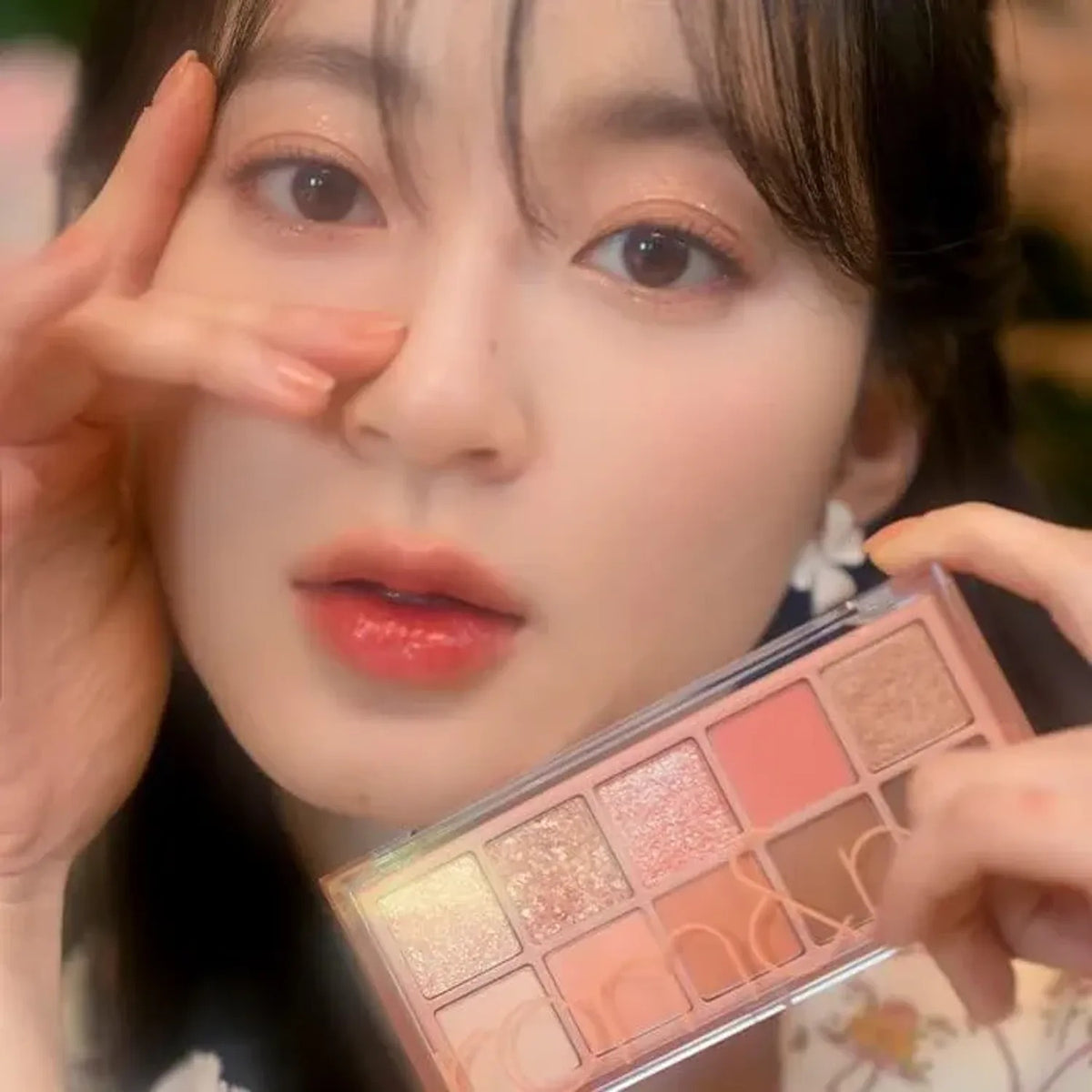 ROMAND — ROMAND Better Than Palette 6g 01 Pampas Garden Matte & Glitter Eye Shadow