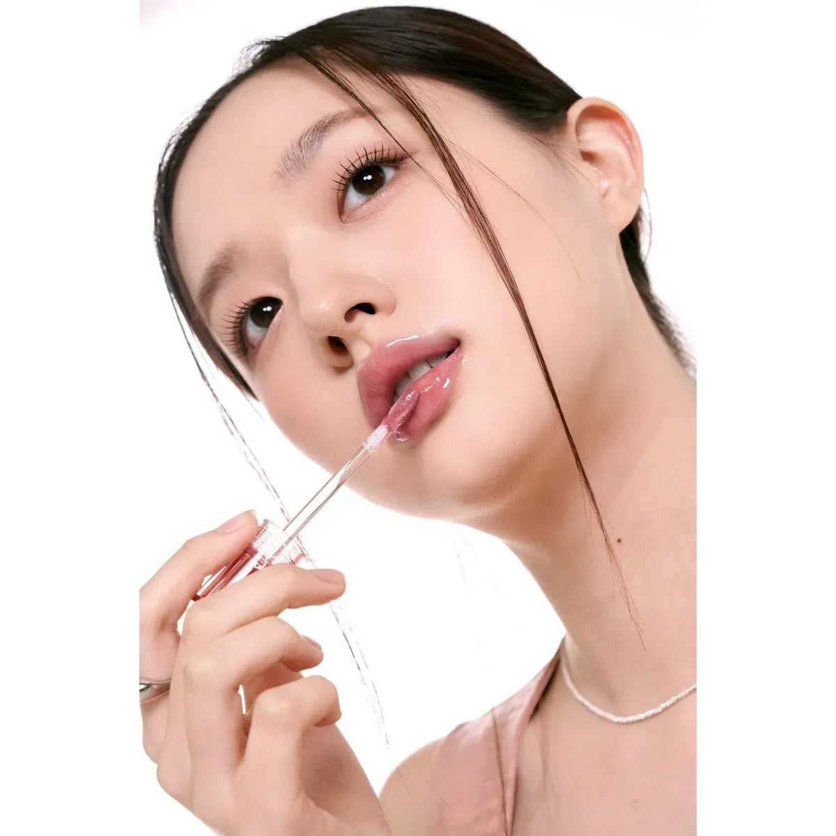 Romand — Romand Glasting Color Gloss 4g - 01 Peony Ballet Lip Makeup