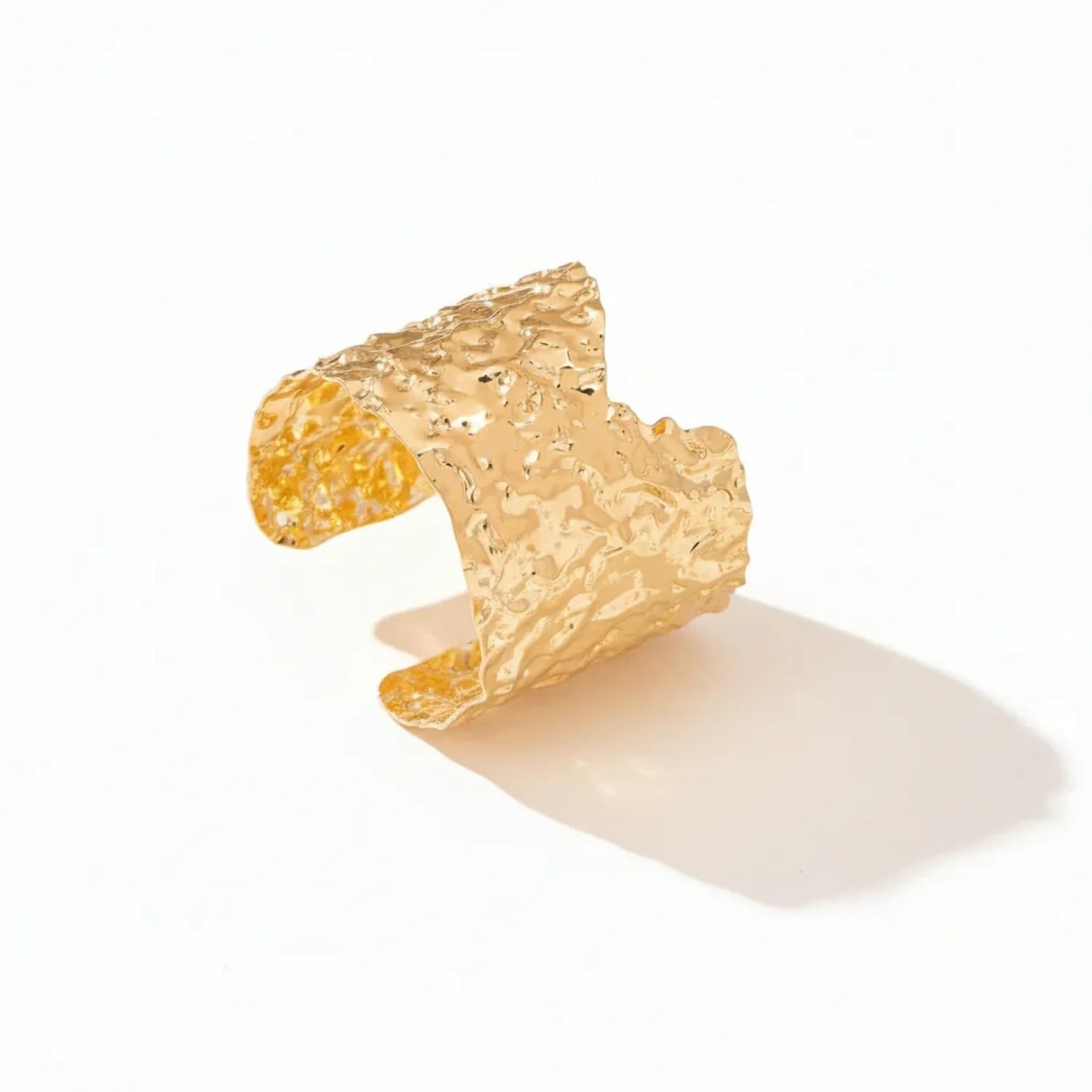 Ruffled Vintage Alloy Bracelet – Elegant Fashion Style