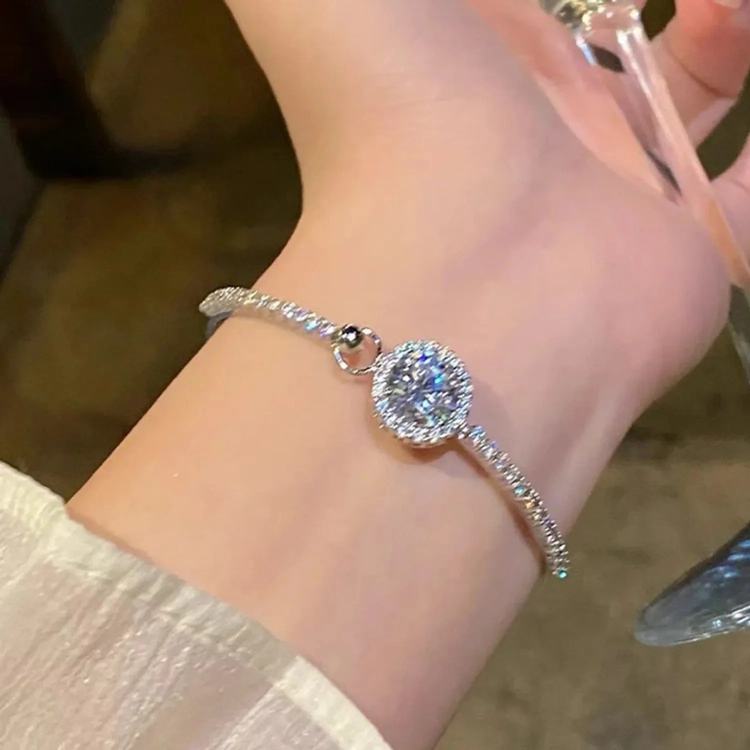 Senwai — Women's Flash Round Zircon Bracelet in Electroplated Copper, Silver