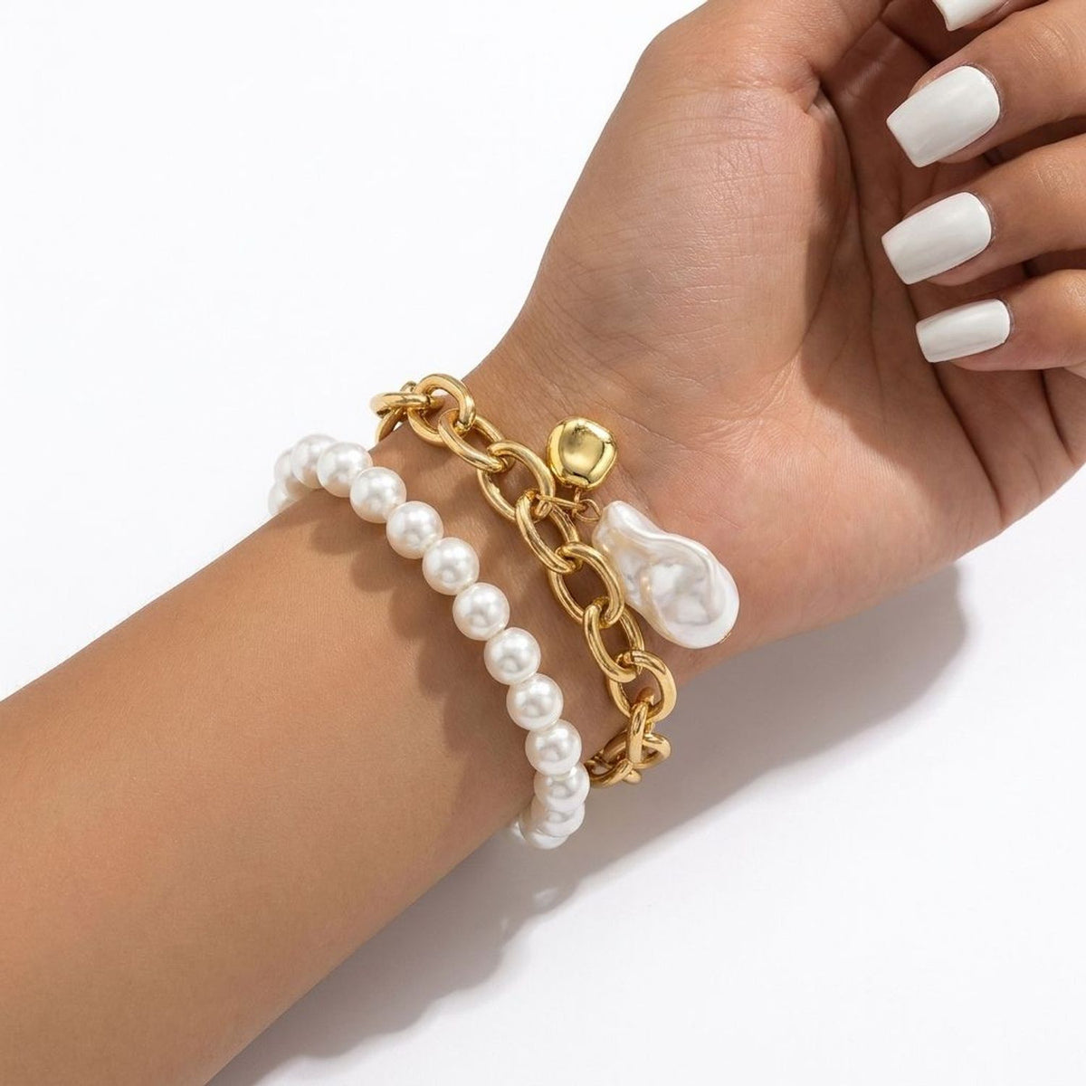 Sweetheart Beaded Heart Charm and Tassel Bracelet - Gold Bracelets for Women & Multi Tones