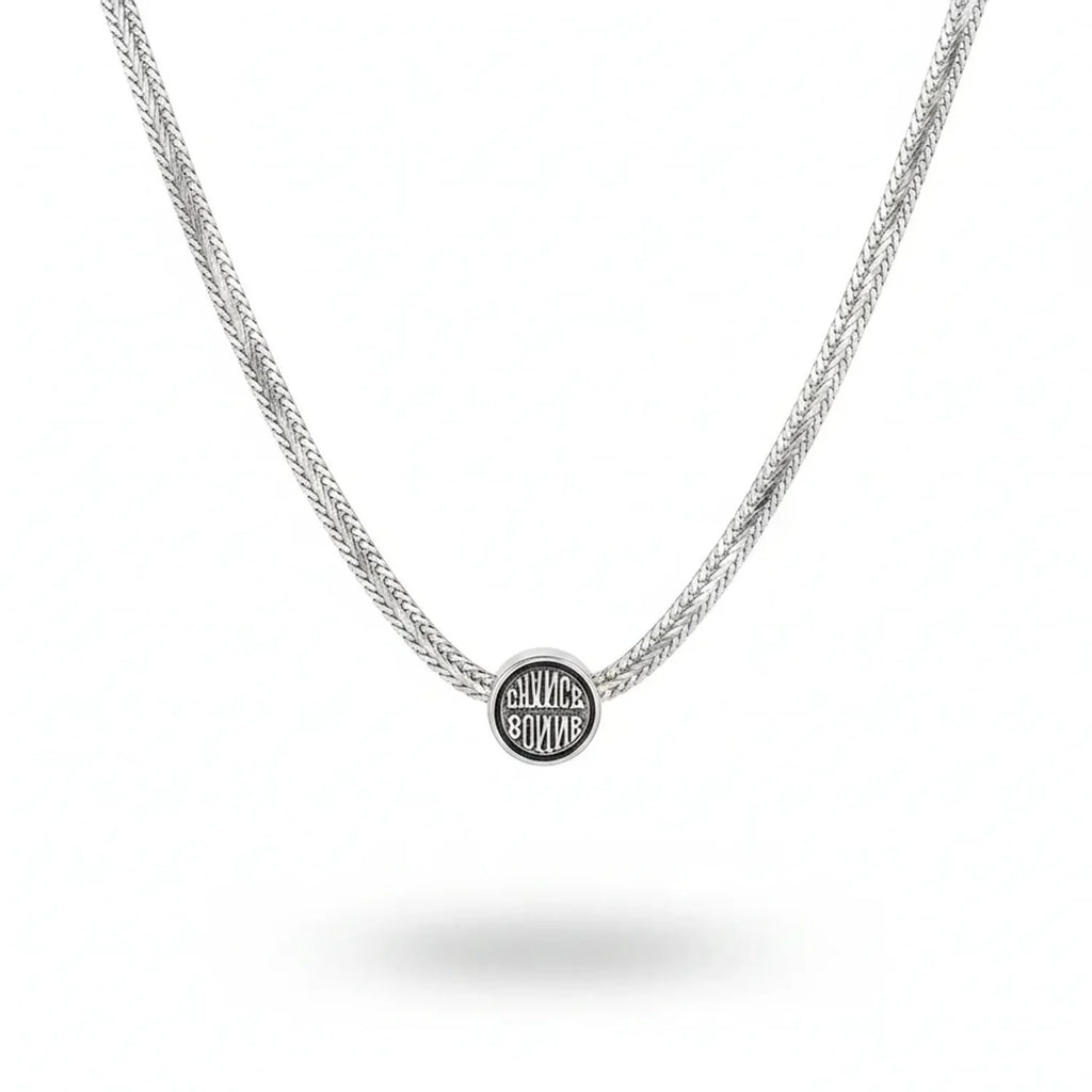 Vintage Good-Luck Lace Pendant Clavicle Necklace
