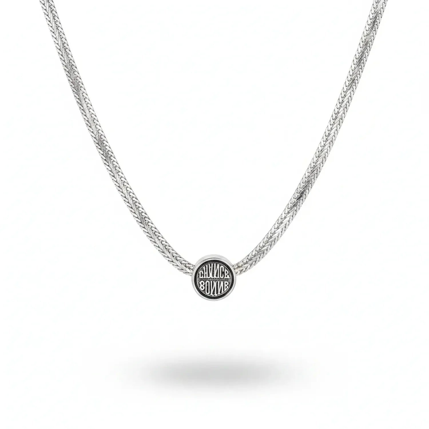 Vintage Good-Luck Lace Pendant Clavicle Necklace