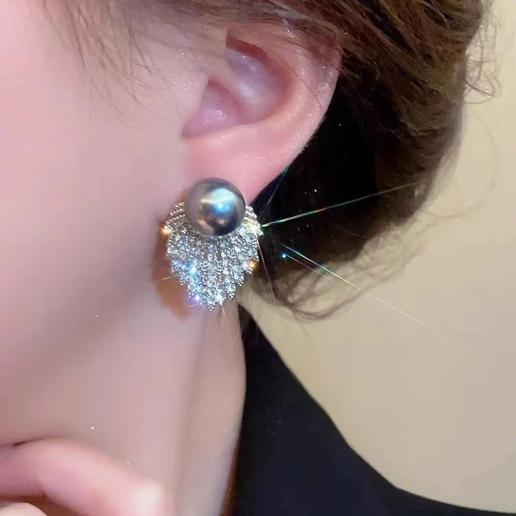 Xiaocheng Grey Leaf Petal Earrings