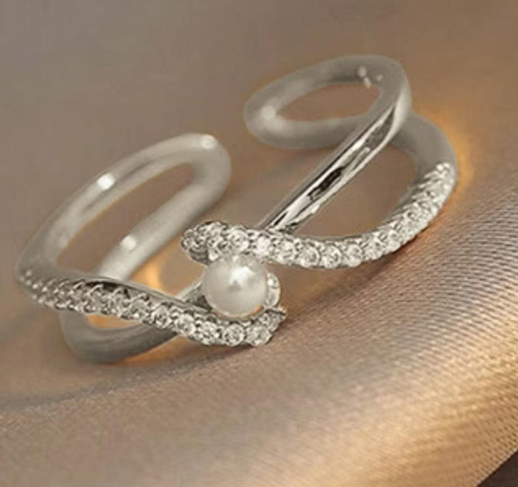 Xurri Cross-Design Pearl Open Index Finger Ring